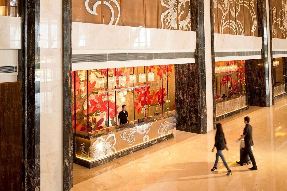 Hilton Guangzhou Baiyun - Free Shuttle For Canton Fair Period, Close To Luhu Golf Club & Leather Market Dış mekan fotoğraf