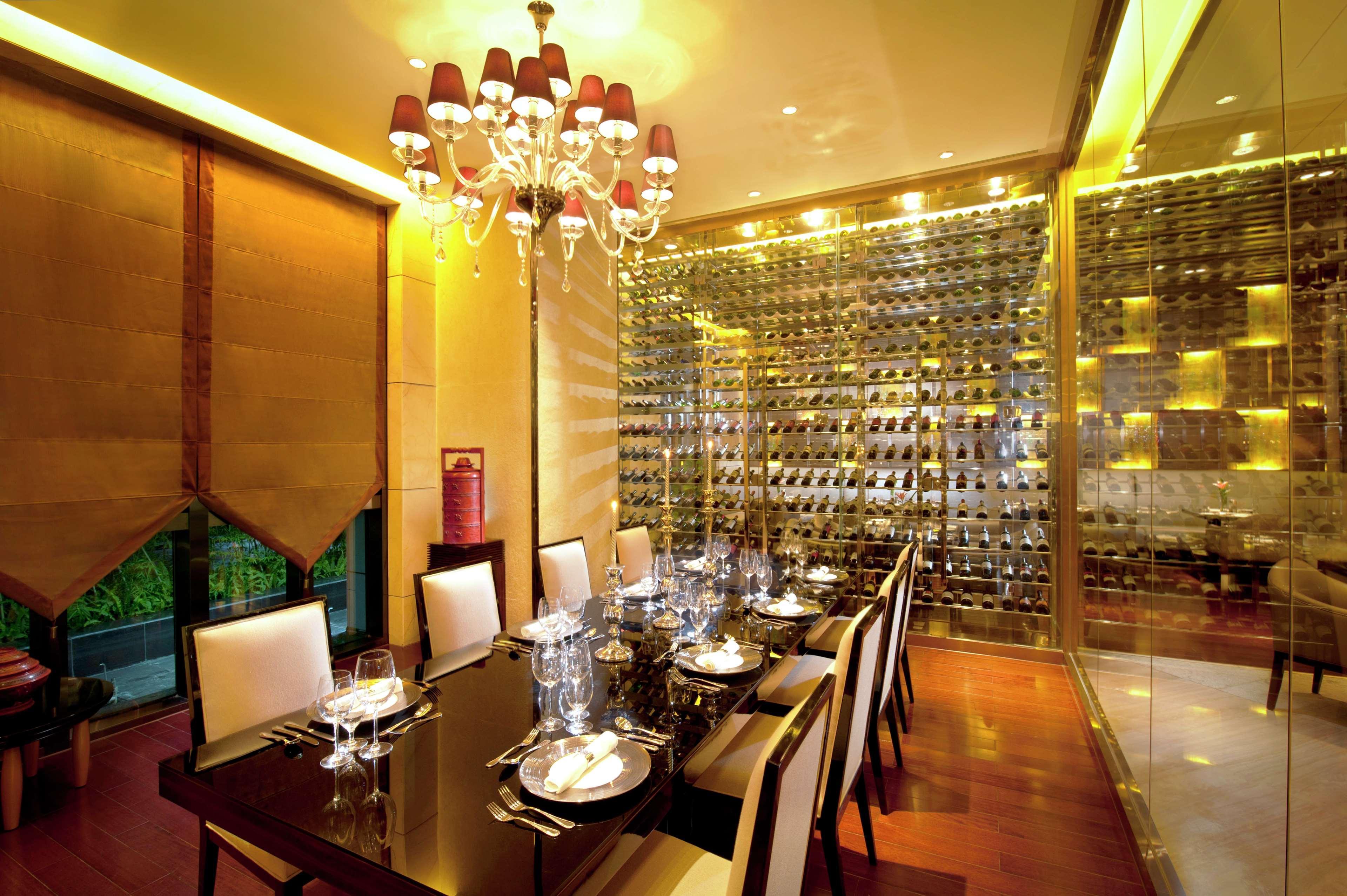 Hilton Guangzhou Baiyun - Free Shuttle For Canton Fair Period, Close To Luhu Golf Club & Leather Market Dış mekan fotoğraf