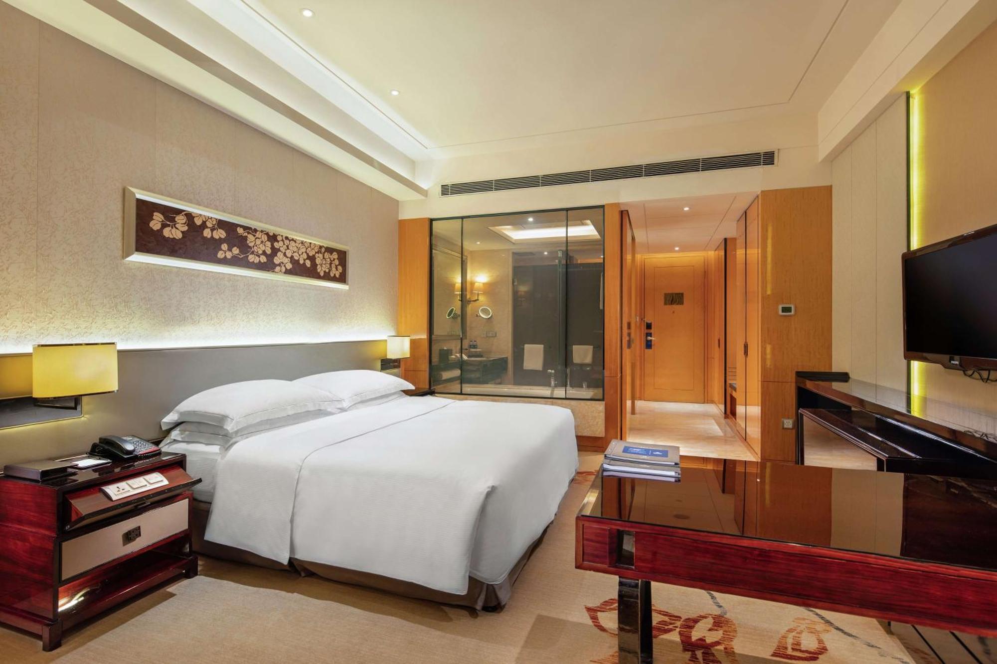 Hilton Guangzhou Baiyun - Free Shuttle For Canton Fair Period, Close To Luhu Golf Club & Leather Market Dış mekan fotoğraf