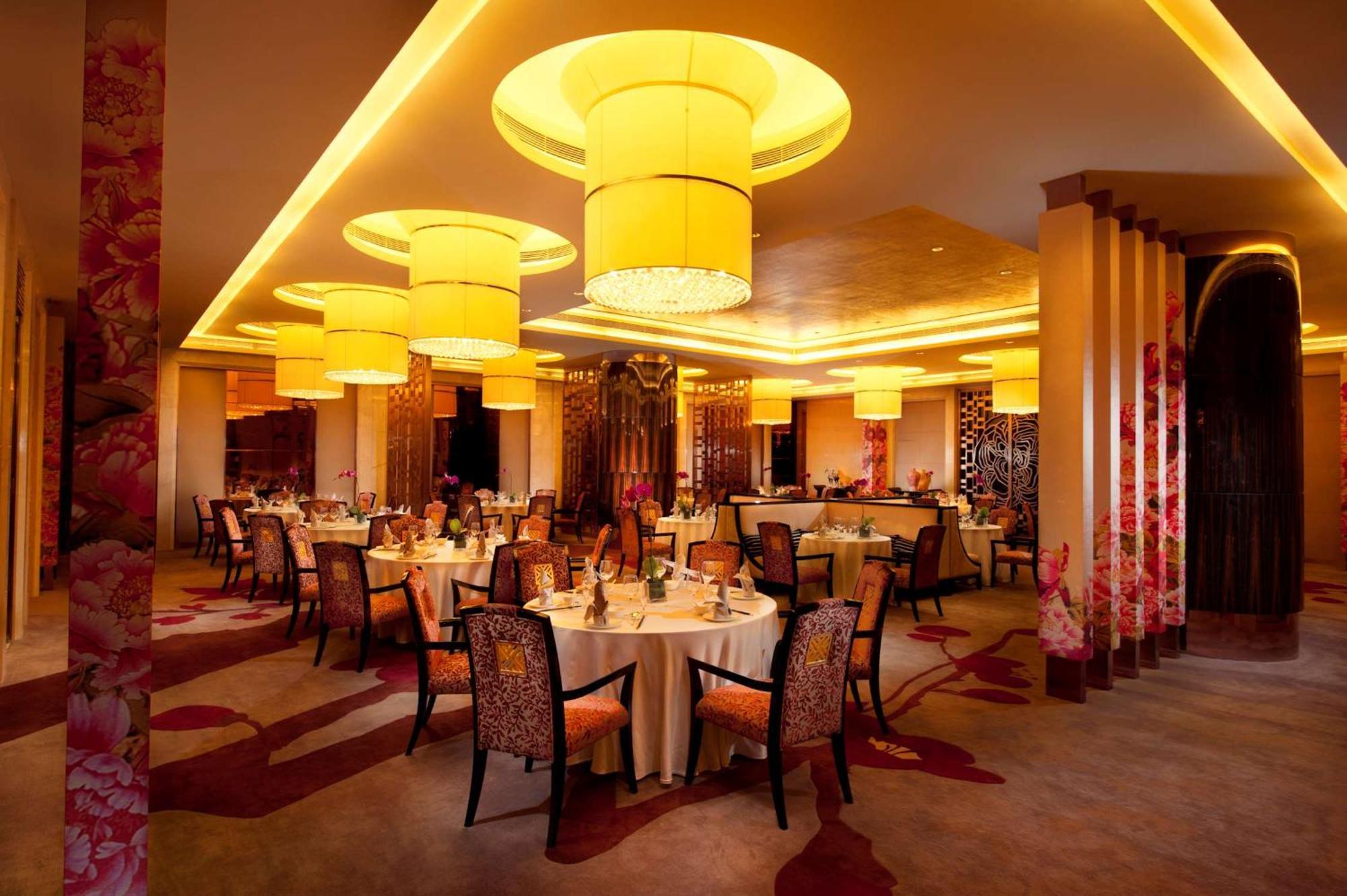 Hilton Guangzhou Baiyun - Free Shuttle For Canton Fair Period, Close To Luhu Golf Club & Leather Market Dış mekan fotoğraf