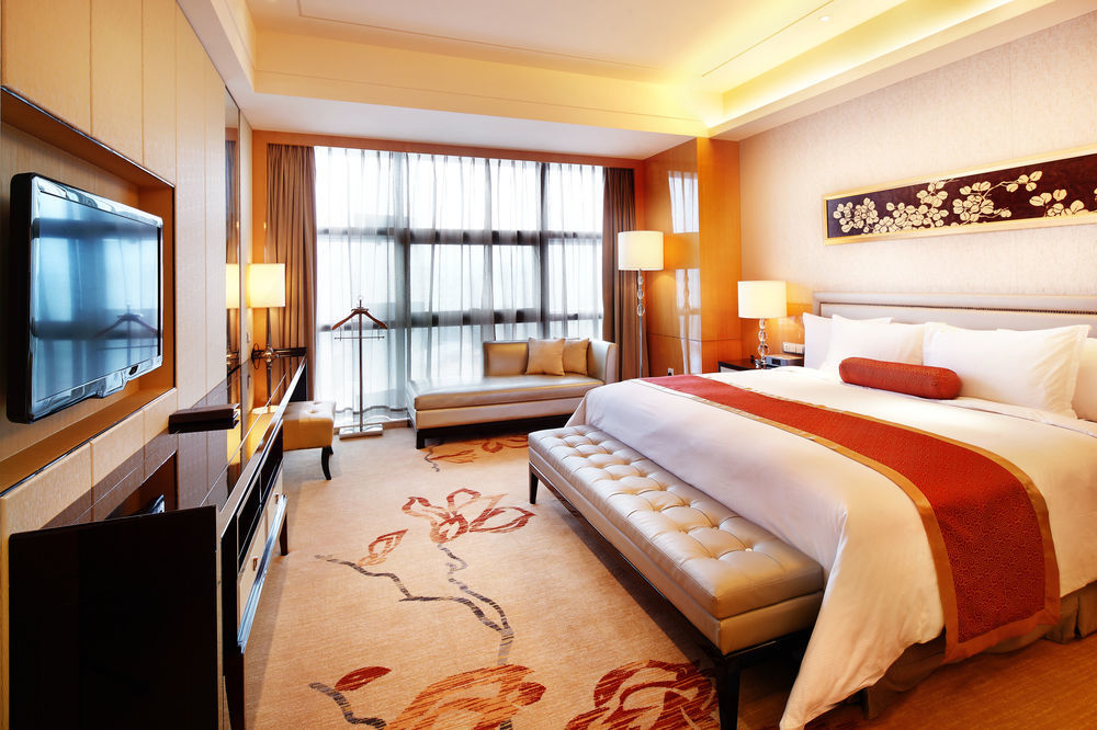Hilton Guangzhou Baiyun - Free Shuttle For Canton Fair Period, Close To Luhu Golf Club & Leather Market Dış mekan fotoğraf